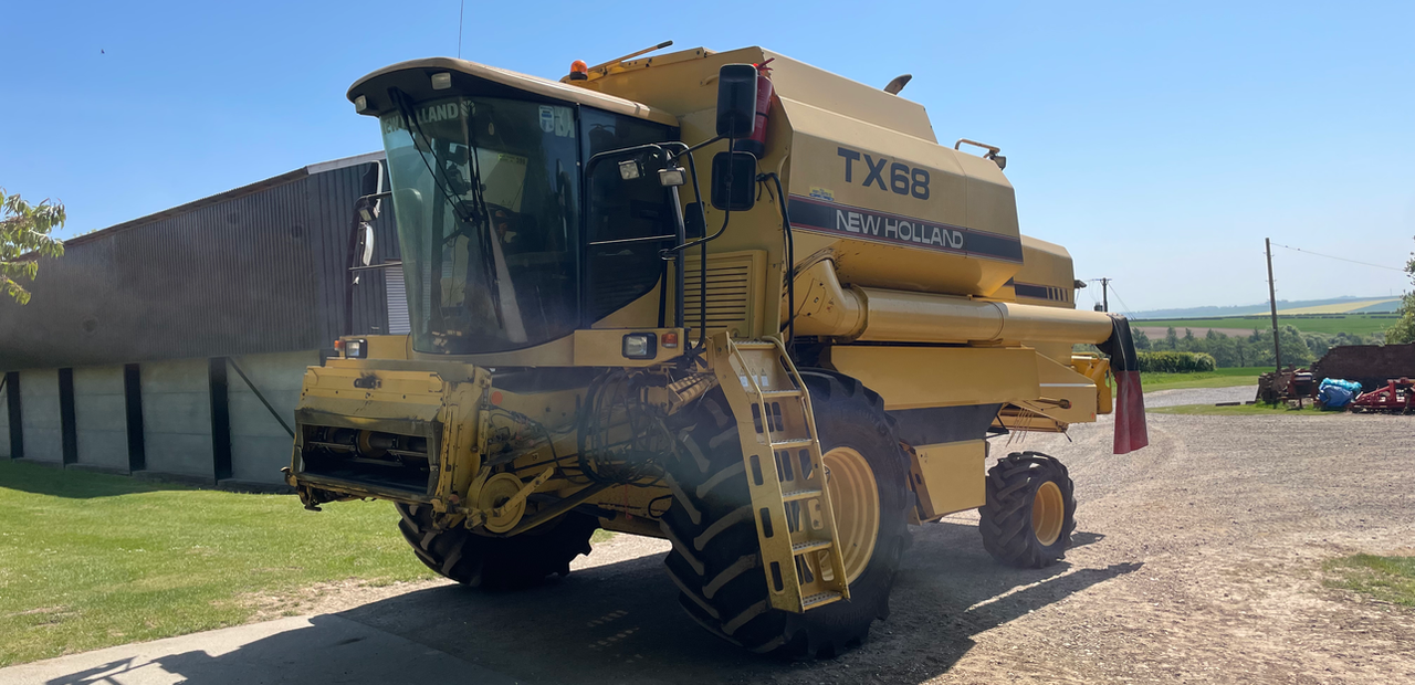 1995 New Holland TX68